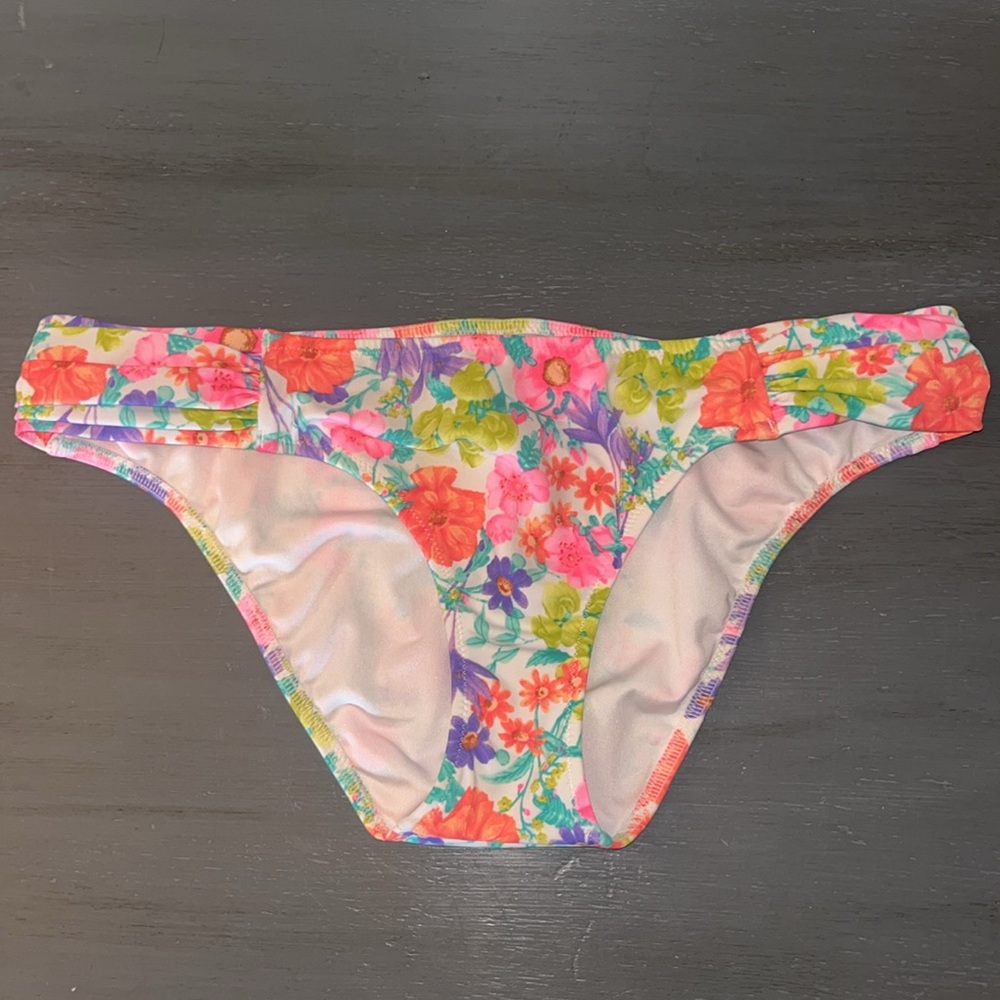 Victoria Secret The Knock Out Floral Bikini Bottom Pink, Orange,Yellow sz S EUC